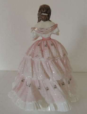 ROYAL DOULTON FIGURINE - RED RED ROSE HN 3994, reserved for riclee