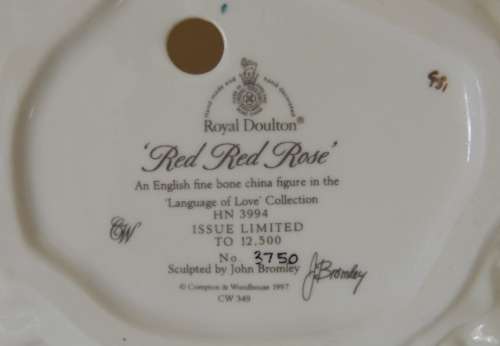ROYAL DOULTON FIGURINE - RED RED ROSE HN 3994, reserved for riclee