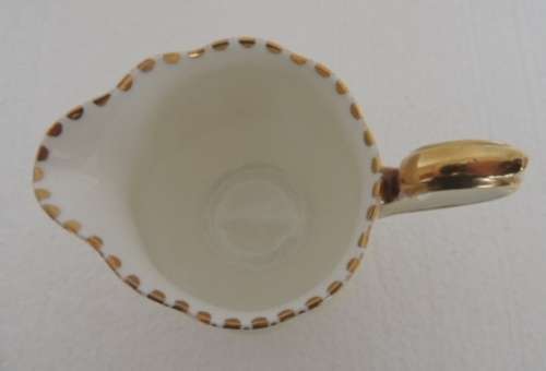 ROYAL ALBERT PART TEA SET - UNNAMED PATTERN