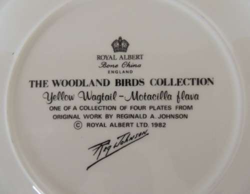 ROYAL ALBERT PLATE FROM THE WOODLAND BIRDS COLLECTION - "YELLOW WAGTAIL - MOTACILLA FLAVA"