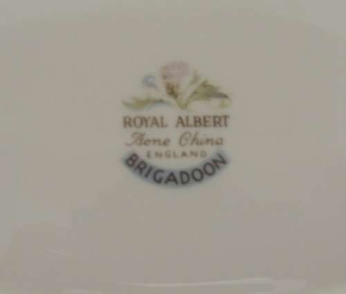 ROYAL ALBERT TWIN HANDLE DISH - BRIGADOON