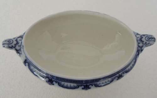 BOOTHS SAUCE BOAT ON STAND WITH COVER - "RENOWN BORDER"