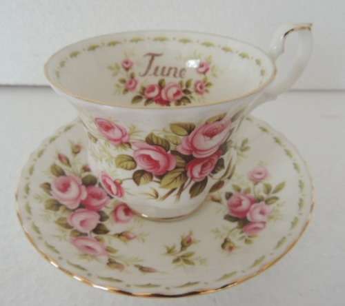 ROYAL ALBERT FLOWER OF THE MONTH DUO - "JUNE" ROSES
