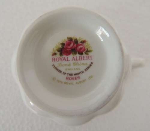 ROYAL ALBERT FLOWER OF THE MONTH DUO - "JUNE" ROSES