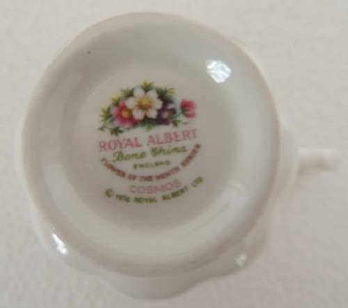 ROYAL ALBERT FLOWER OF THE MONTH DUO - "OCTOBER" COSMOS