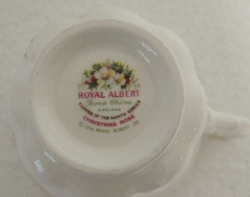 ROYAL ALBERT FLOWER OF THE MONTH DUO - "DECEMBER" CHRISTMAS ROSE