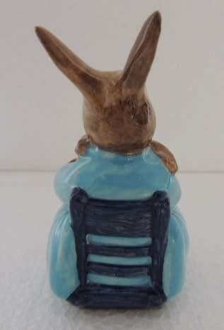 ROYAL ALBERT BEATRIX POTTER - MRS RABBIT & BUNNIES
