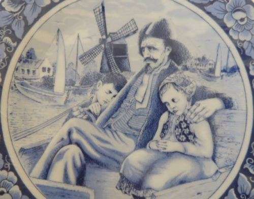 DELFT SPECIAL LIMITED COLLECTORS EDITION PLATE - OUMA AND OUPA, reserved for Keith