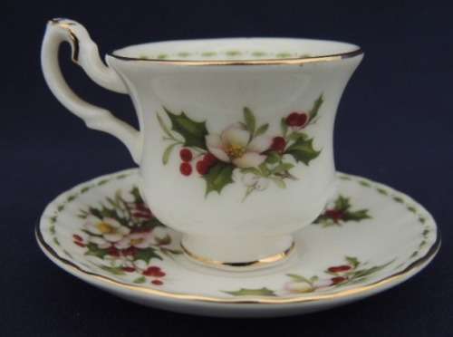 Royal Albert Flower of The Month Miniature Duo - DECEMBER