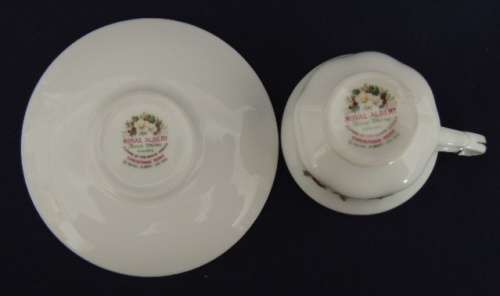 Royal Albert Flower of The Month Miniature Duo - DECEMBER