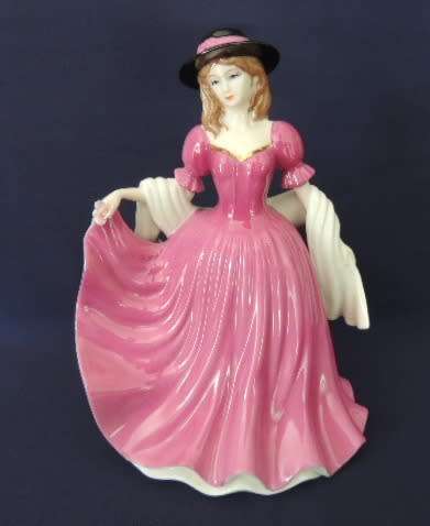 Two Leonardo Collection Figurines By Annie Rowe - 20 cm