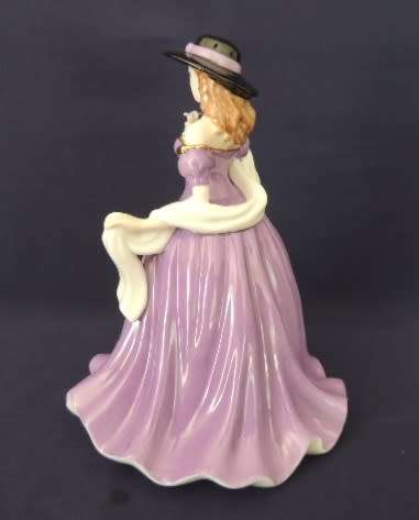 Two Leonardo Collection Figurines By Annie Rowe - 20 cm