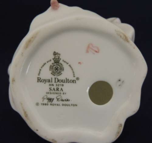 Royal Doulton Figurine - Sara HN 3219