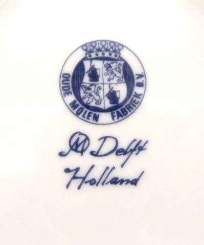 Delft Ribbon Plate