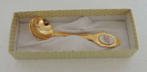 Eetrite 24 ct Gold Plated Sugar Spoon - Boxed