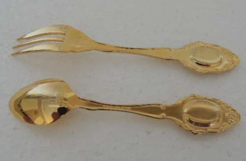 Eetrite 24 ct Gold Plated Teaspoon & Cake Fork Set- Boxed