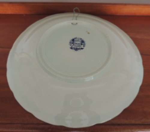 Magnificent Delft Charger