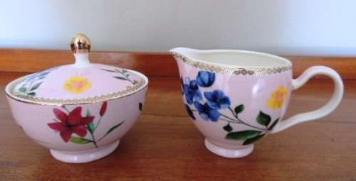 Maxwell & Williams Milk and Sugar Bowl - Teas & C`s Contessa (Pink)