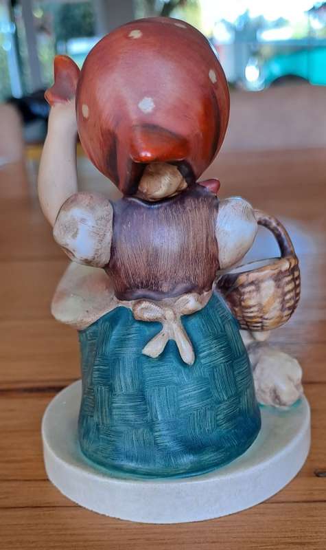 Hummel Figurine - `FAREWELL` 65/1