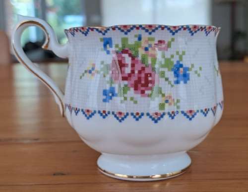 Royal Albert Trio - Petit Point