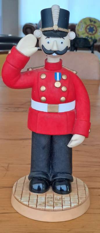 Captain Snort Collectable Figurine by Robert Harrop
