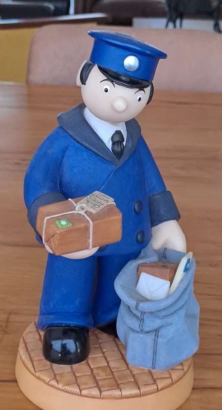 Peter Hazel (Postman) Collectable Figurine by Robert Harrop