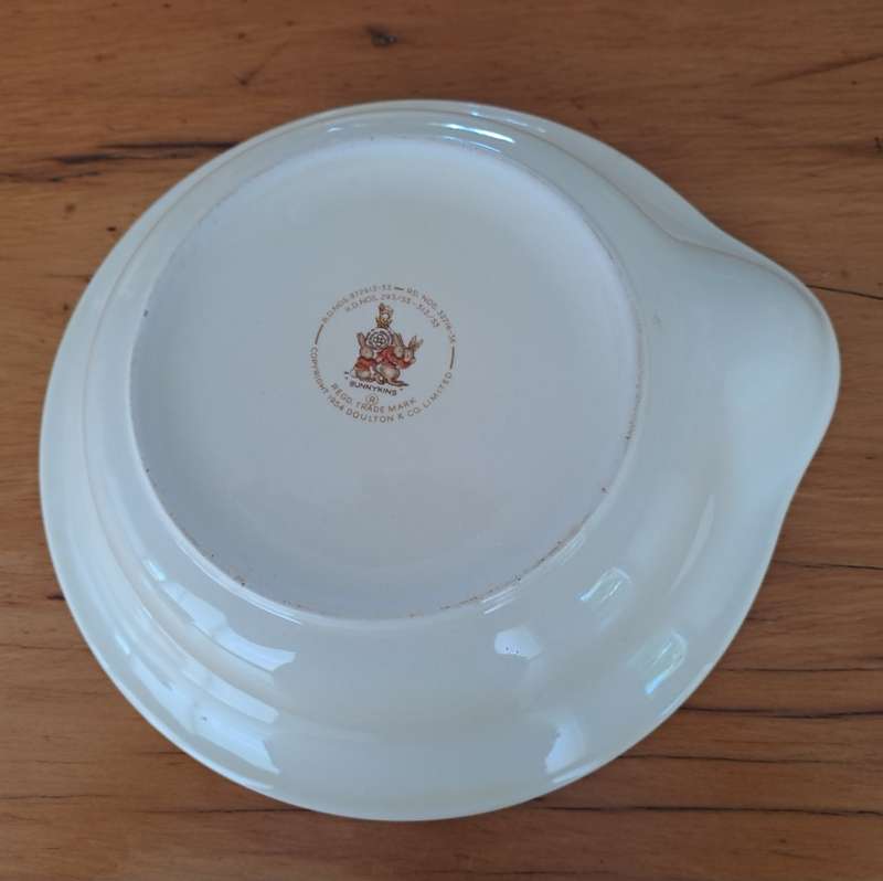 Royal Doulton Bunnykins Warming Bowl - signed by Barbara Vernon