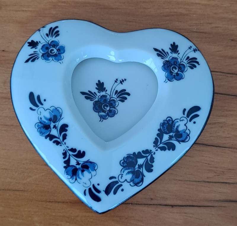 Delft Special Limited Collector`s Edition Trinket Box/Photo Frame
