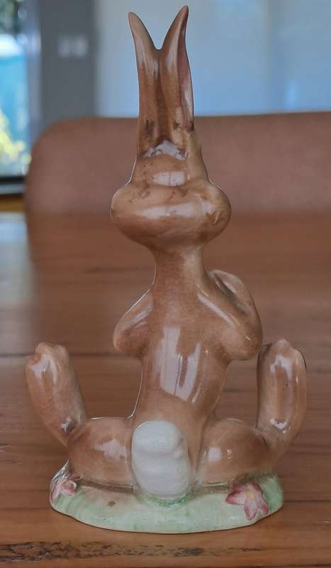 Beswick Loopy Hare