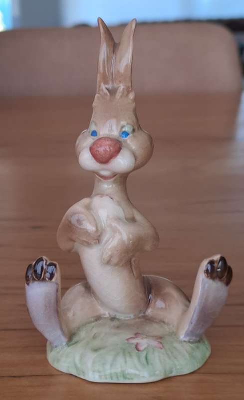 Beswick Loopy Hare