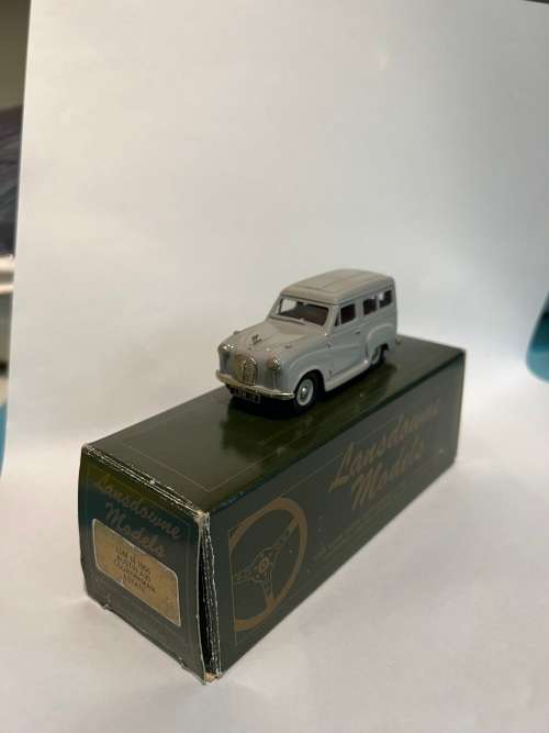 Lansdowne LDM 18 - 1955 Austin A30 Countryman Estate