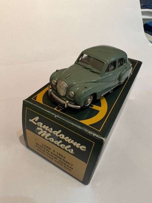 Lansdowne LDM 9 - 1953 Austin Somerset Four Door Sedan