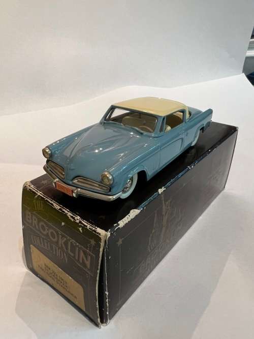 Brooklin BRK 32A - 1953 Studebaker Two Tone Starliner