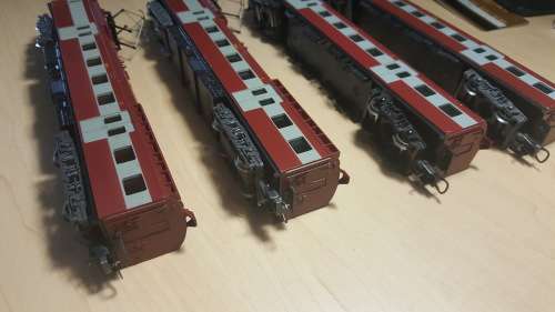 SUBURBAN LIMA TRAIN 100% condition