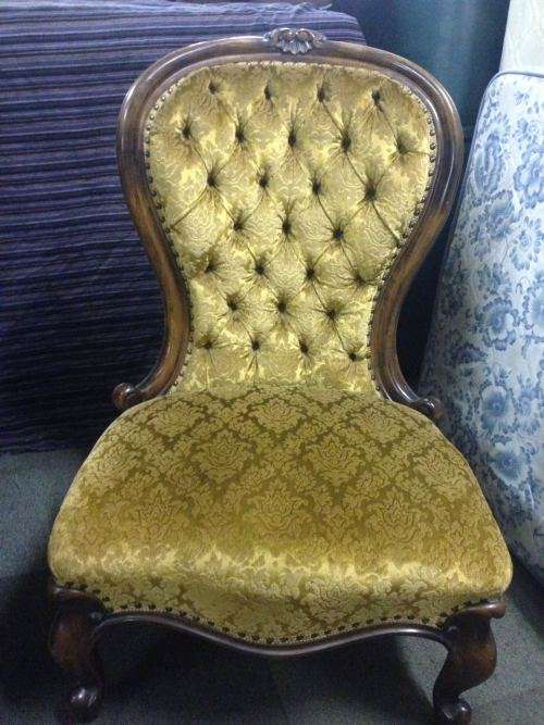 ANTIQUE GRANDMA AND GRANDPA CHAIRS (HIS AND HERS) SET