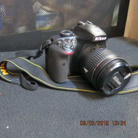 NIKON D3400 WITH AF-PDX NIKKOR 18-55MM LENS
