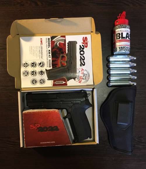 *** KWC SP 2022 Co2 BB Pistol ***+ 5 Co2 + Nylon Holster + 1500 BB's