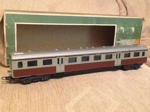 Lima HO scale SAR early suburban coach Pretoria