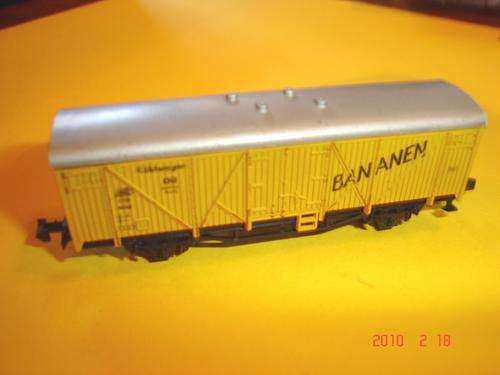 MINITRIX TRIX N GAUGE BANANA BOX GOODS WAGON  IN EXCELLENT CONDITION
