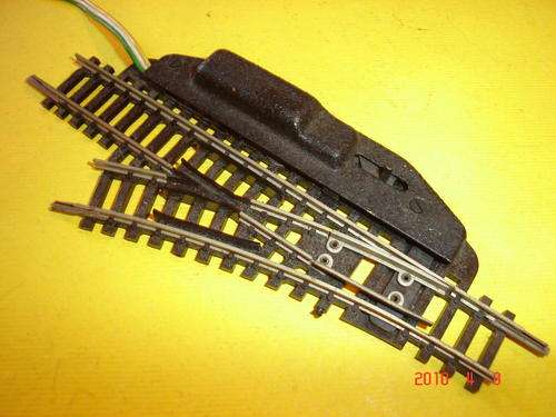 MINITRIX TRIX N GAUGE 4961 LEFT HAND SET OF ELECTRIC POINTS IN EXCELLENT CONDITION.