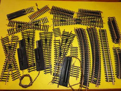 FLEISCHMANN HO GAUGE BRASS TRACK, UNCOIPLER, EXTENDER, CROSS OVERS, CURVES,  IN EXCELLENT CONDITION.