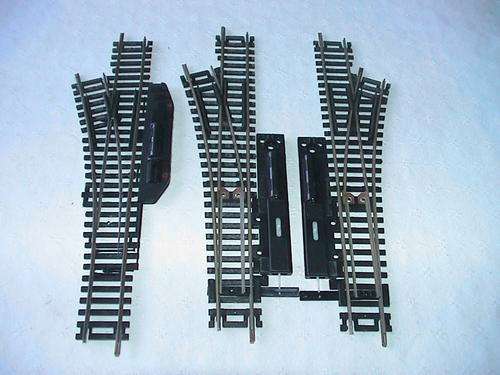 ATLAS HO GAUGE 1 X  RIGHT HAND AND 1 X LEFT HAND MANUAL POINTS IN EXCELLNT CONDITION