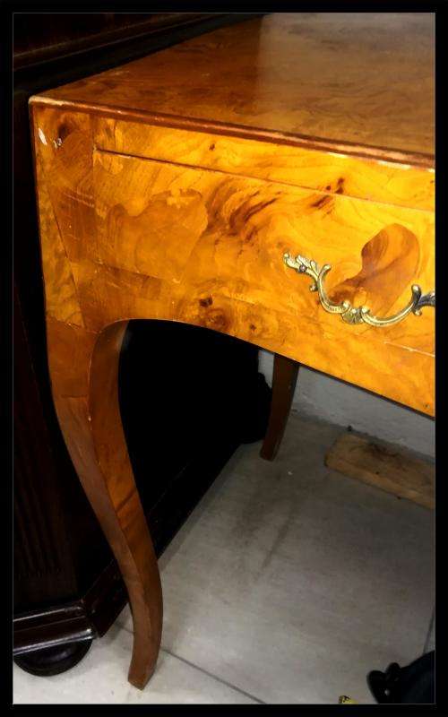 3 drawer desk