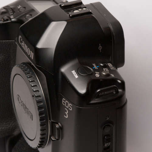 Canon EOS 3 with PB-E2