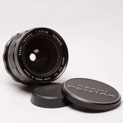 Super Takumar 28mm 3.5 (M42)