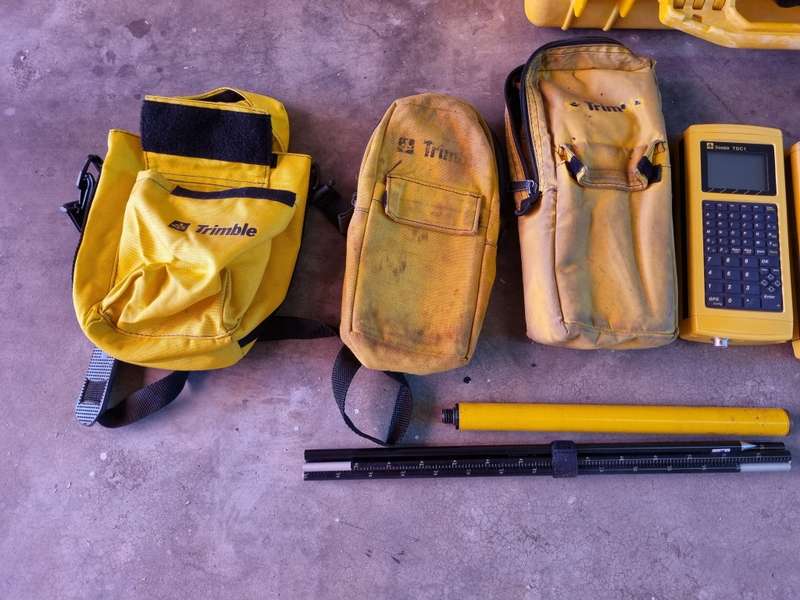 Trimble 5700 Pellican Case + Instruments