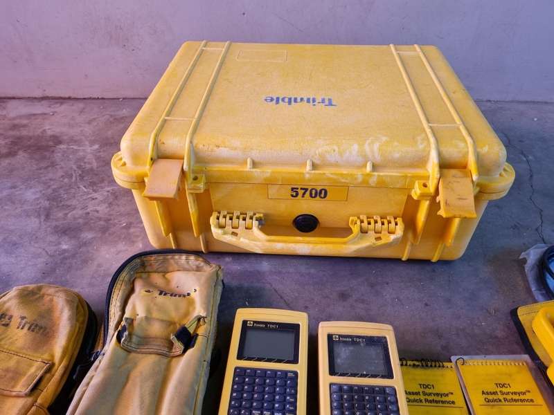 Trimble 5700 Pellican Case + Instruments