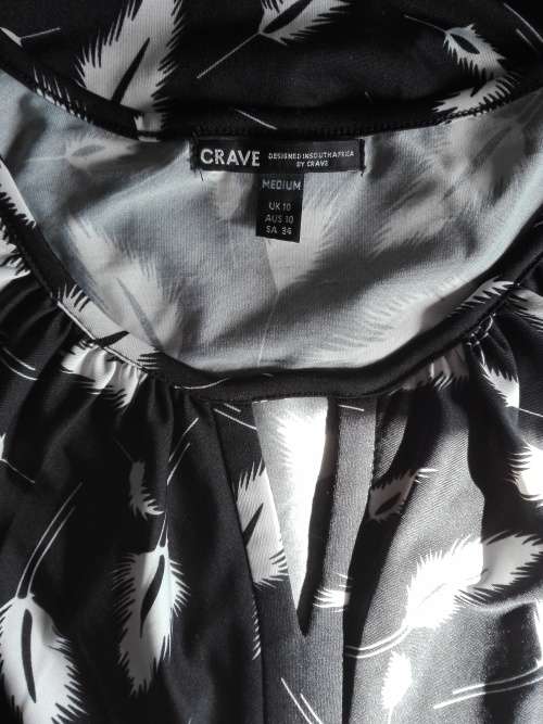 LEAF PRINT BLACK/WHITE DRESS - CRAVE (MED)