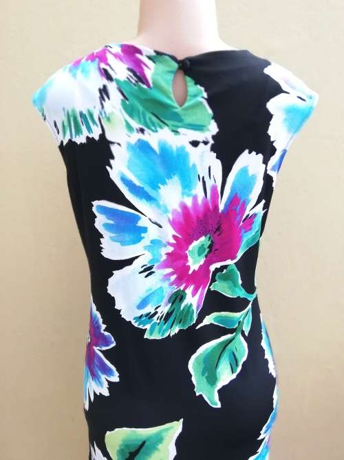 DRESS Black and Floral Print (L)