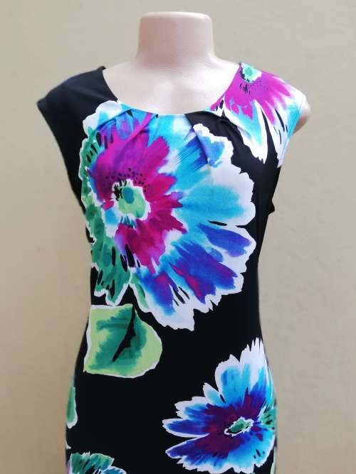 DRESS Black and Floral Print (L)